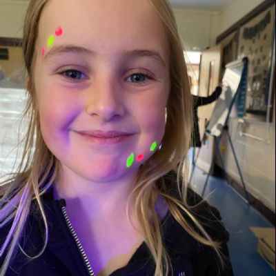 Glowinthedarkfacepaints1)