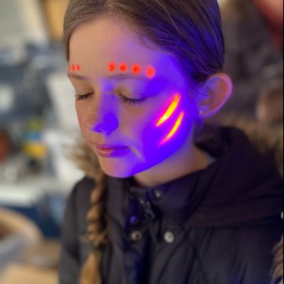 Glowinthedarkfacepaints3)